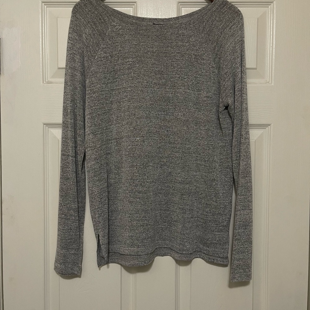 Gap Gray Women's top